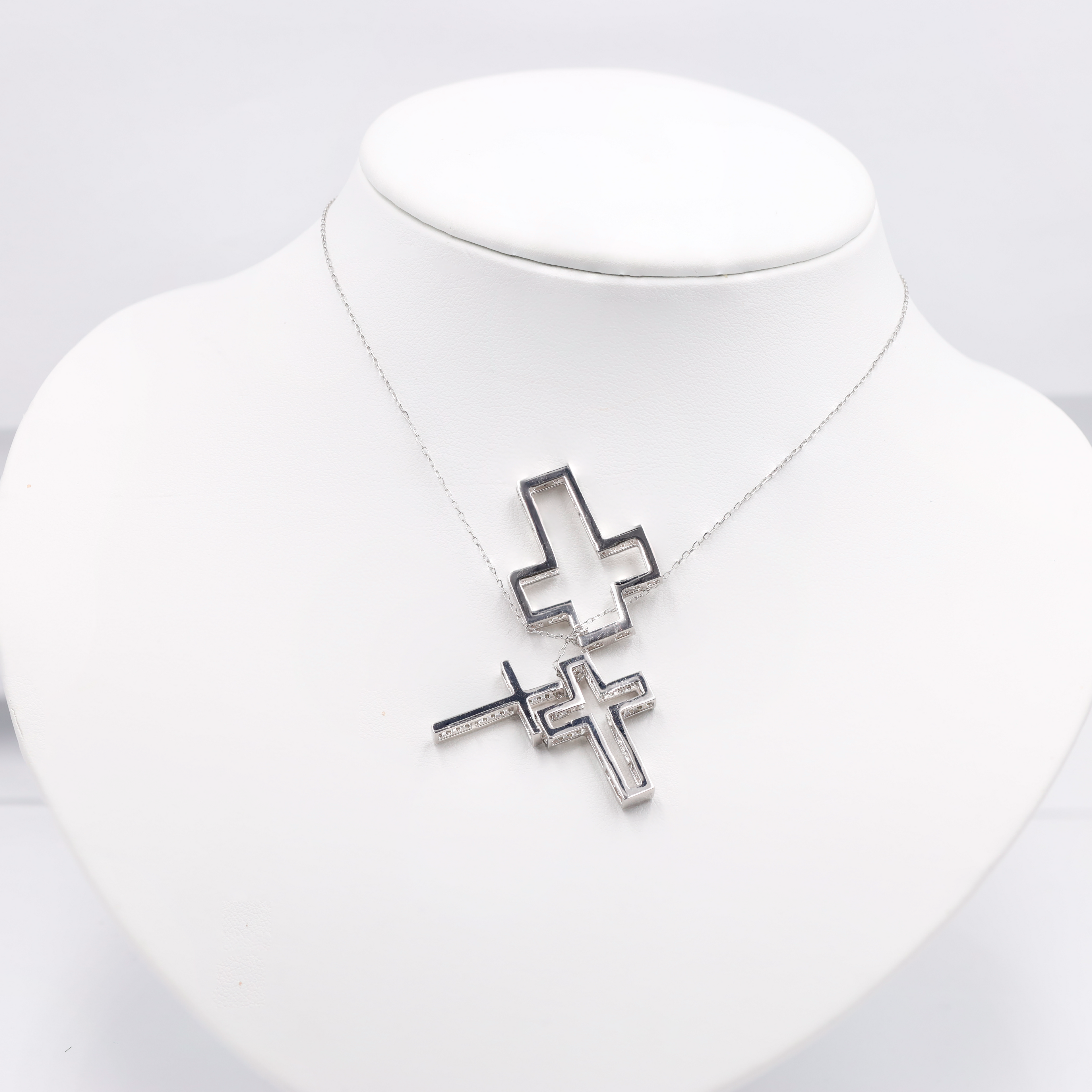 Jewelry - necklace